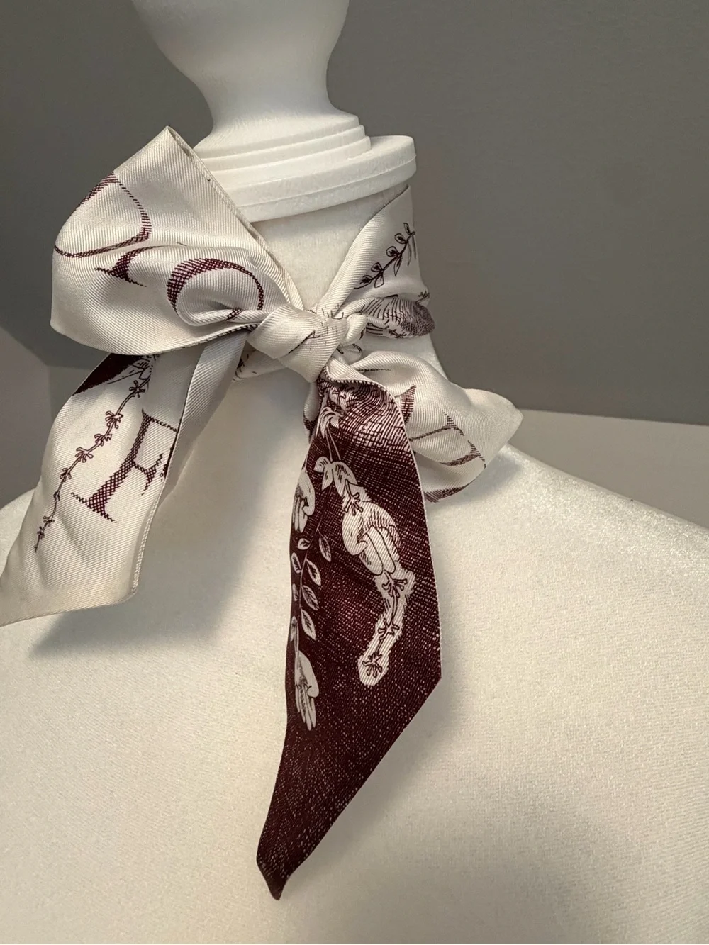 Christian Dior silk Mitzah bandeau Burgundy and Cream Feminisme
